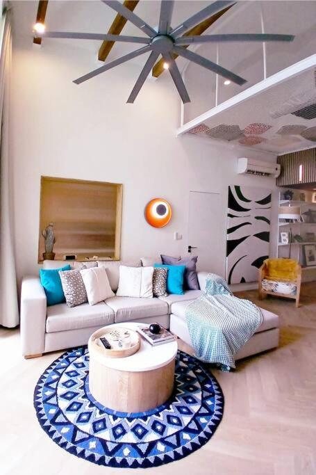 Seaside 3 Suites Penthouse With Pool Gym & Bbq Terrace Кап Малюро Екстериор снимка
