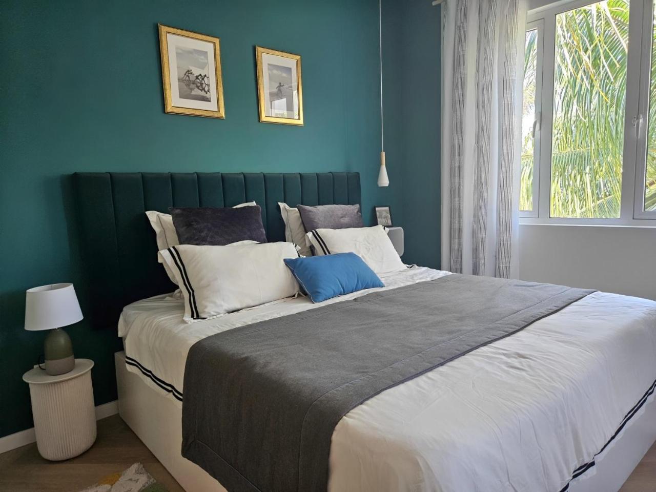 Seaside 3 Suites Penthouse With Pool Gym & Bbq Terrace Кап Малюро Екстериор снимка